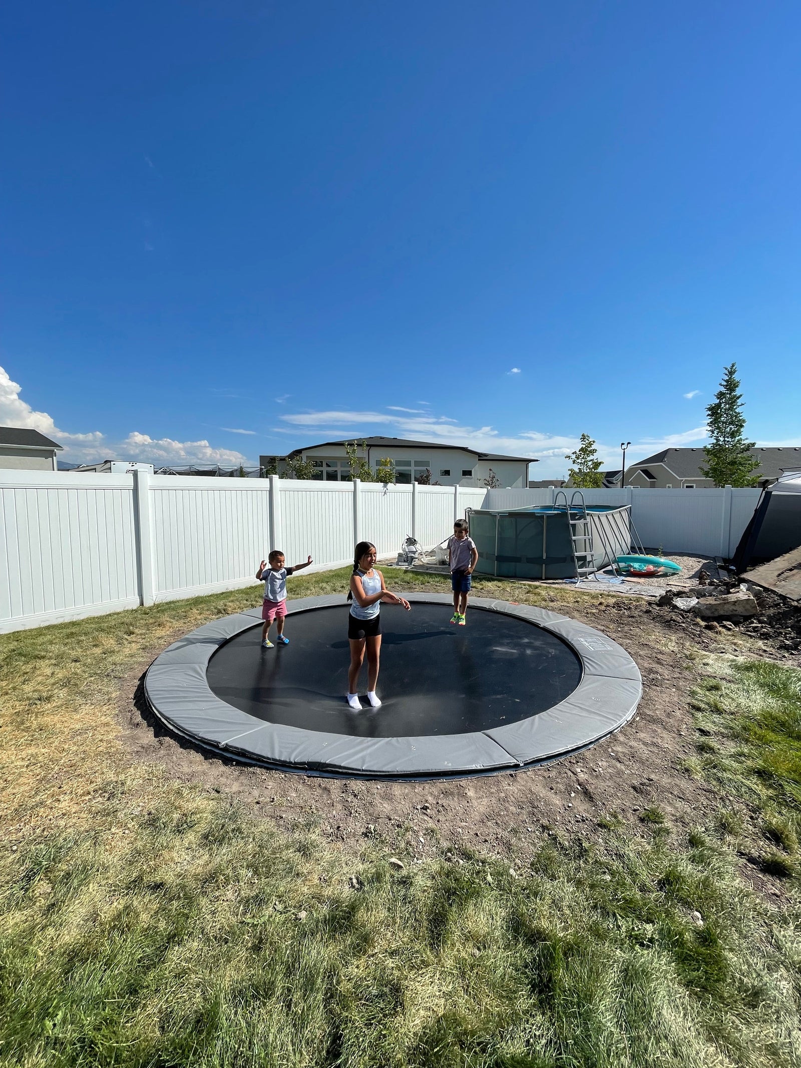 Best 14 Foot Trampolines For Sale in 2024