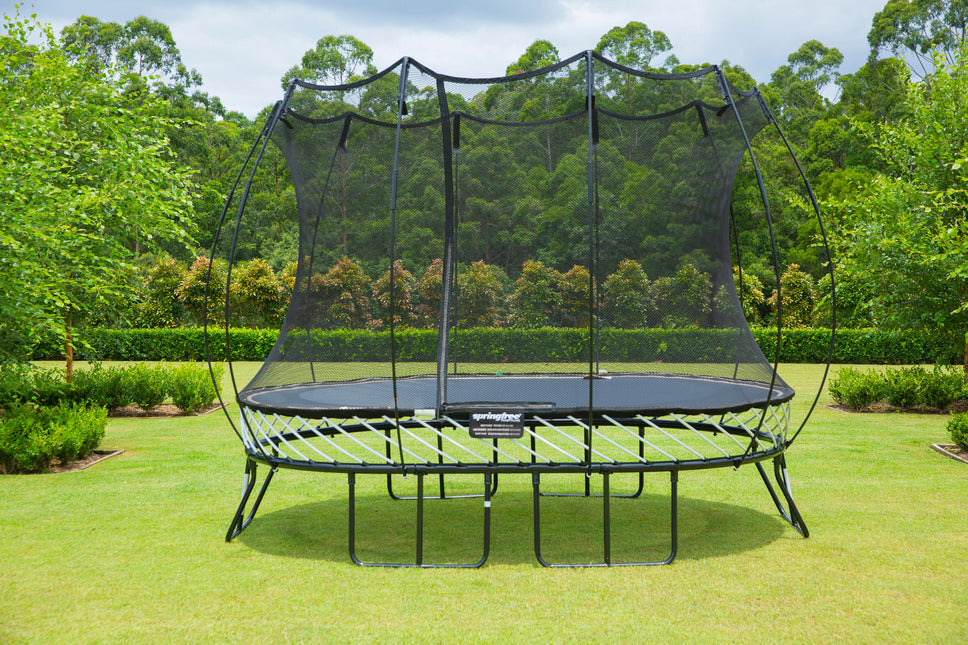 Springfree® Medium Oval Trampoline