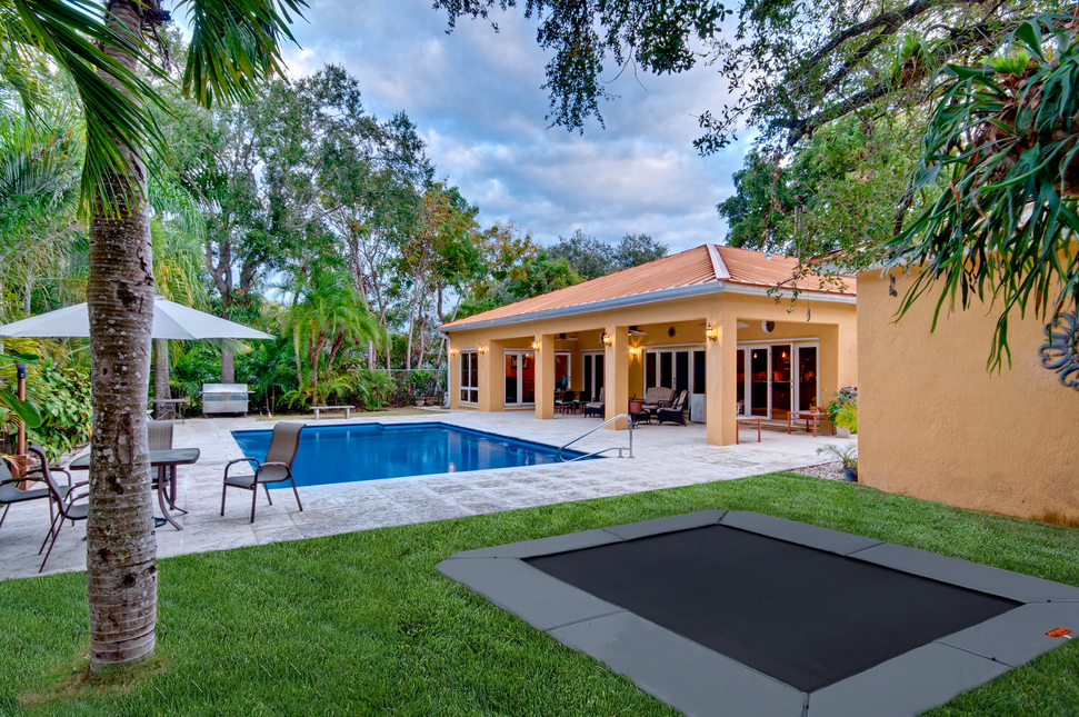 10x17' Rectangle Pro-Line Avyna In Ground Trampoline